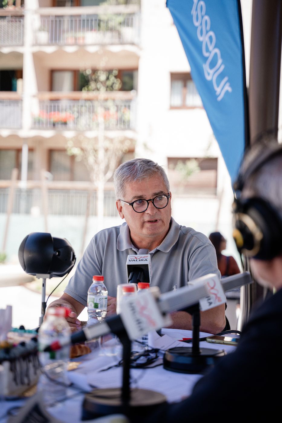 Programa especial amb Assegur, des de la plaça Vinyes