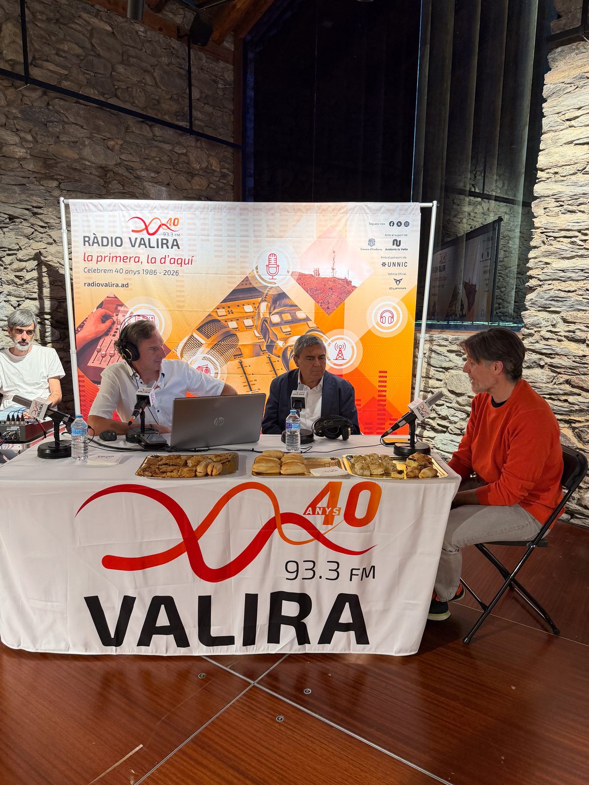 «Passeu sense trucar» i «La Tertúlia» en directe des de l'exposició dels 40 anys, a l'Era del Raser d'Ordino