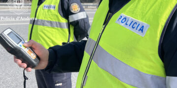 La policia inicia la campanya de Nadal contra alcohol i drogues