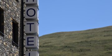 Els hotels de Soldeu i El Tarter demanen ampliar les ajudes “més enllà del Pas” davant la davallada del turista francès