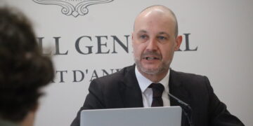 La llei del creixement sostenible planteja donar a Govern i comuns el dret de tanteig i retracte en la compra de sòl i immobles