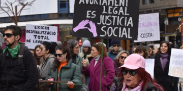 Acció Feminista torna a reclamar el dret a l’avortament durant la mobilització del 8M