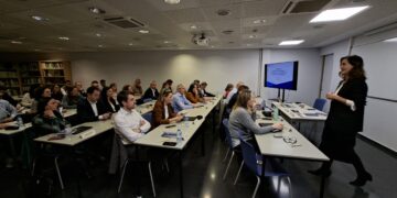 Una trentena de professionals participen en una formació per reforçar la col·laboració publicoprivada