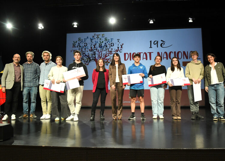 Lucia Dias i Oriol Martí guanyen el dinovè Dictat Nacional