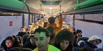 La nevada deixa retards i autobusos plens a l’L3 i L4