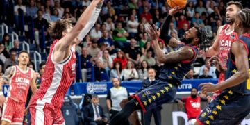 El MoraBanc segueix en descens però manté intactes les opcions de salvació