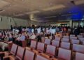 Xiulets i crits a l’acte inaugural de la Fundació Meritxell per reclamar millores laborals
